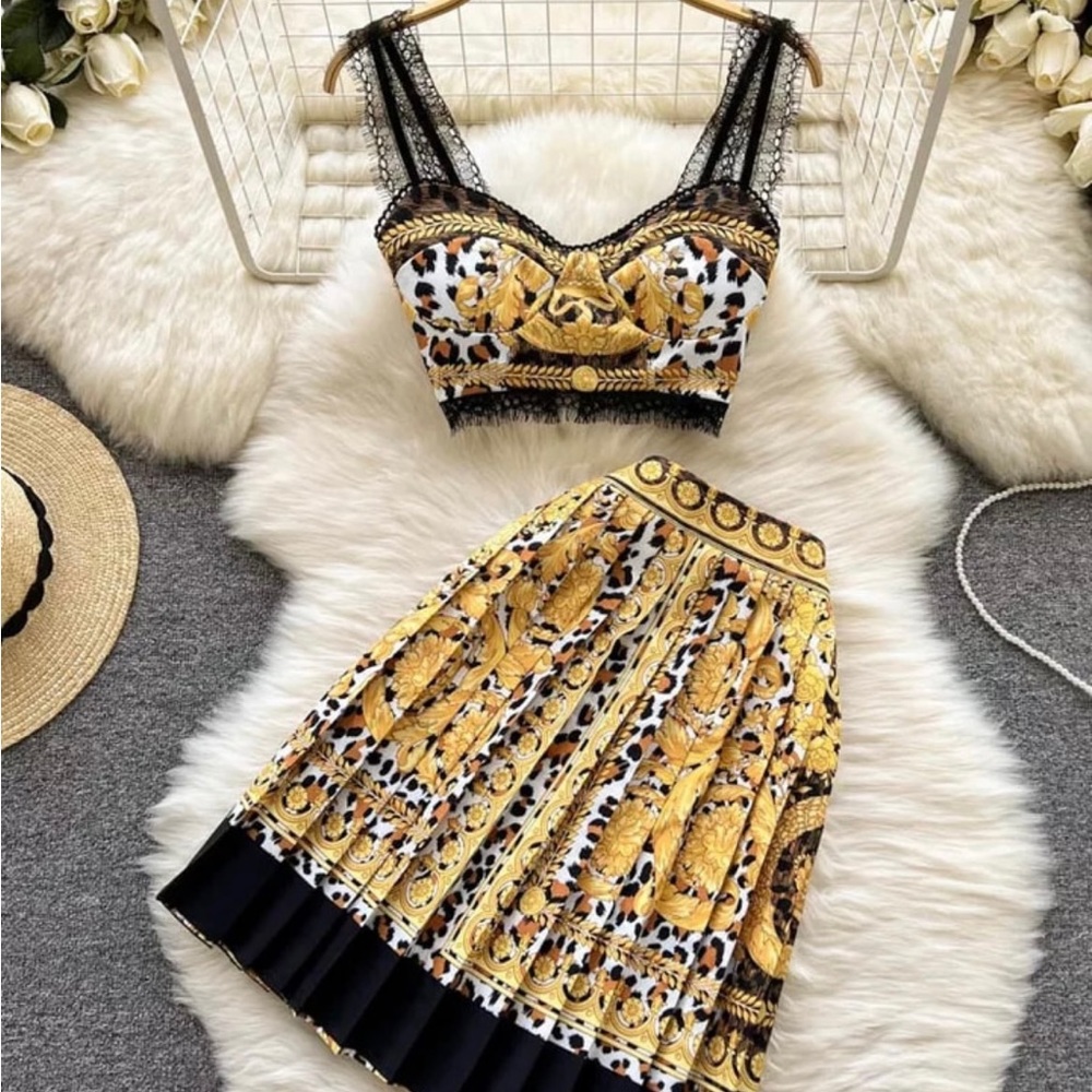 Lace Shoulder Strap Crop Top High Waist Short Pleated Skirt Two Piece Set